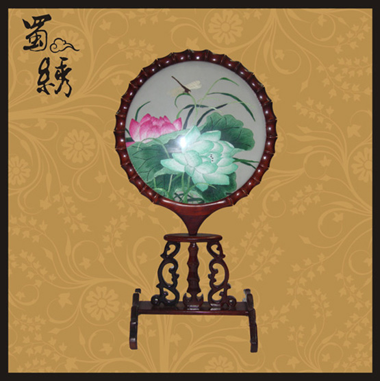 荷花蜀繡
