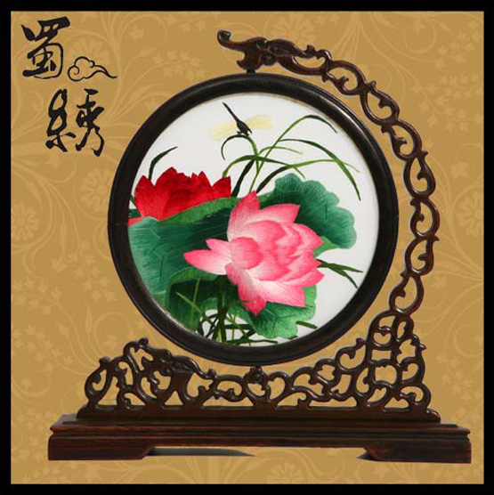 龍頭荷花蜀繡