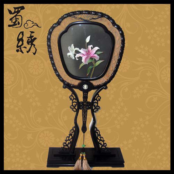 紫檀香宮扇百合花蜀繡