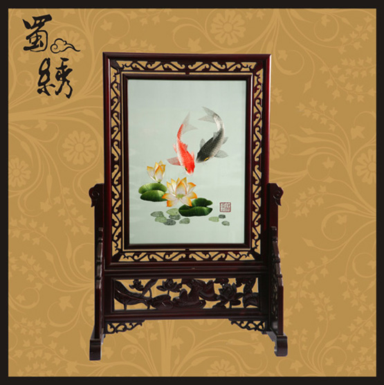 蜀繡睡蓮魚(荷花)