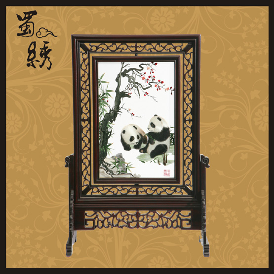 蜀繡梅花熊貓